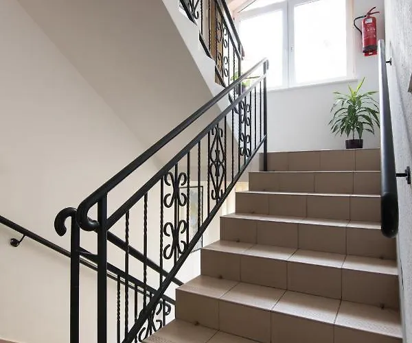 Goscinne Anna 3* ウェバ